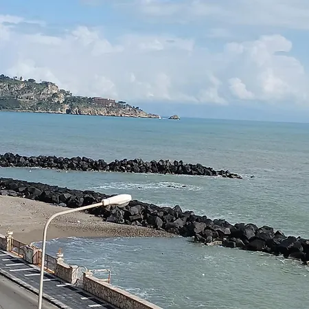 Maison Martina Bed and breakfast Giardini-Naxos